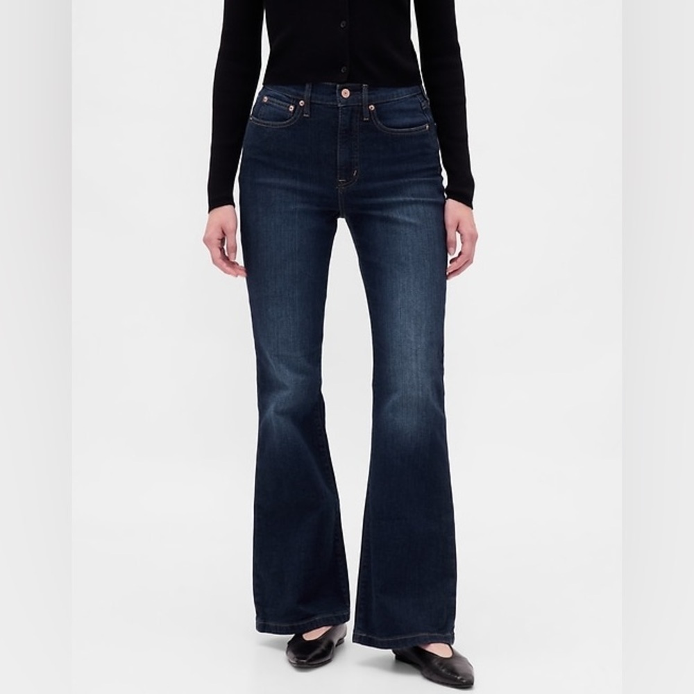 Gap High Rise '70s Flare Denim Jeans-Dark Wash-Women Size 29/8 Short